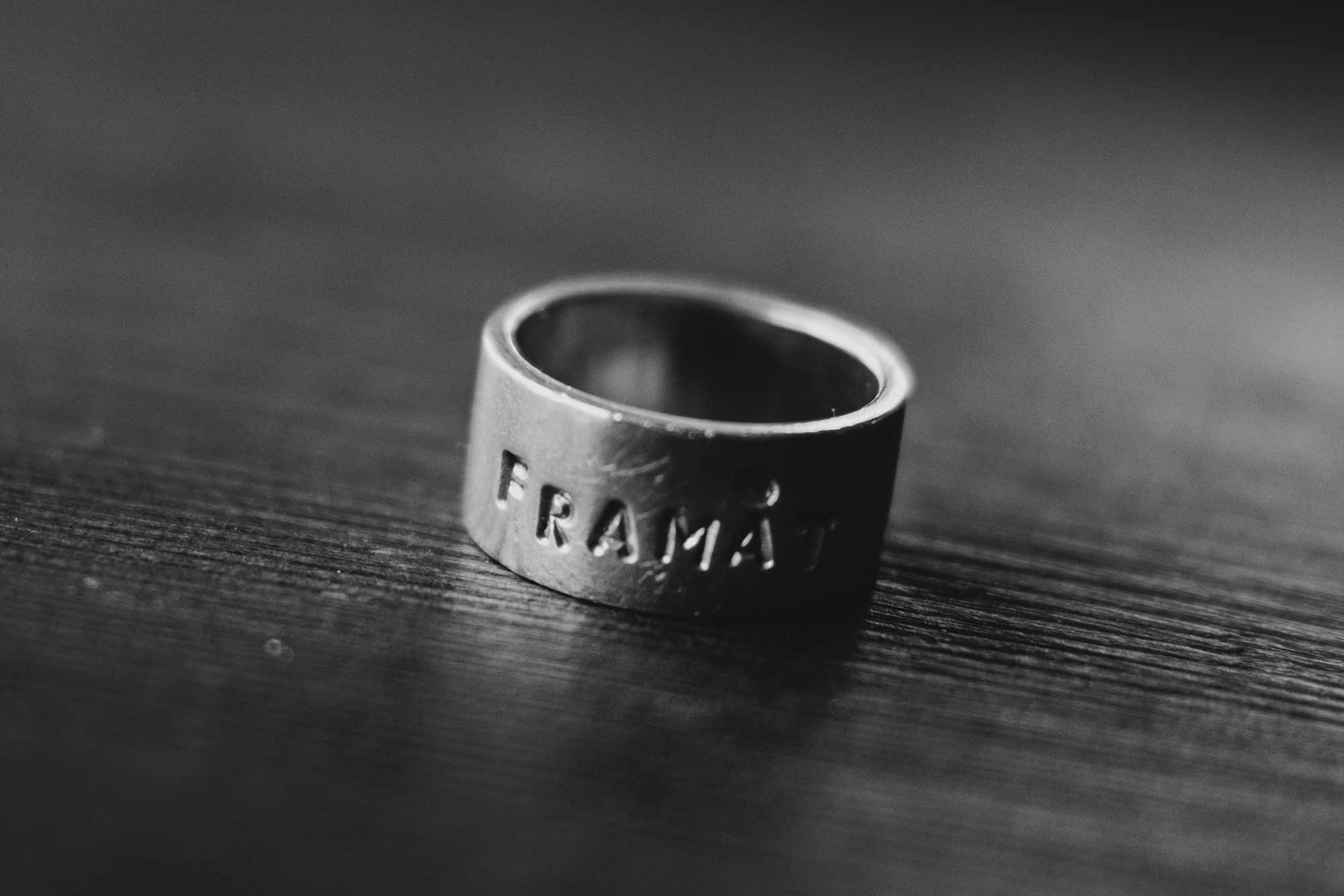 Ring med texten Framåt